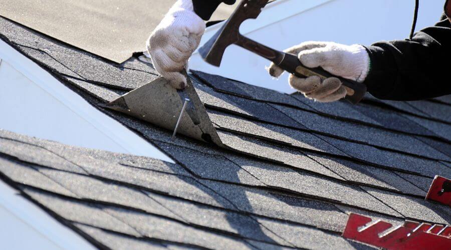 Expert Emergency Roof Repairs services in Livonia, LA